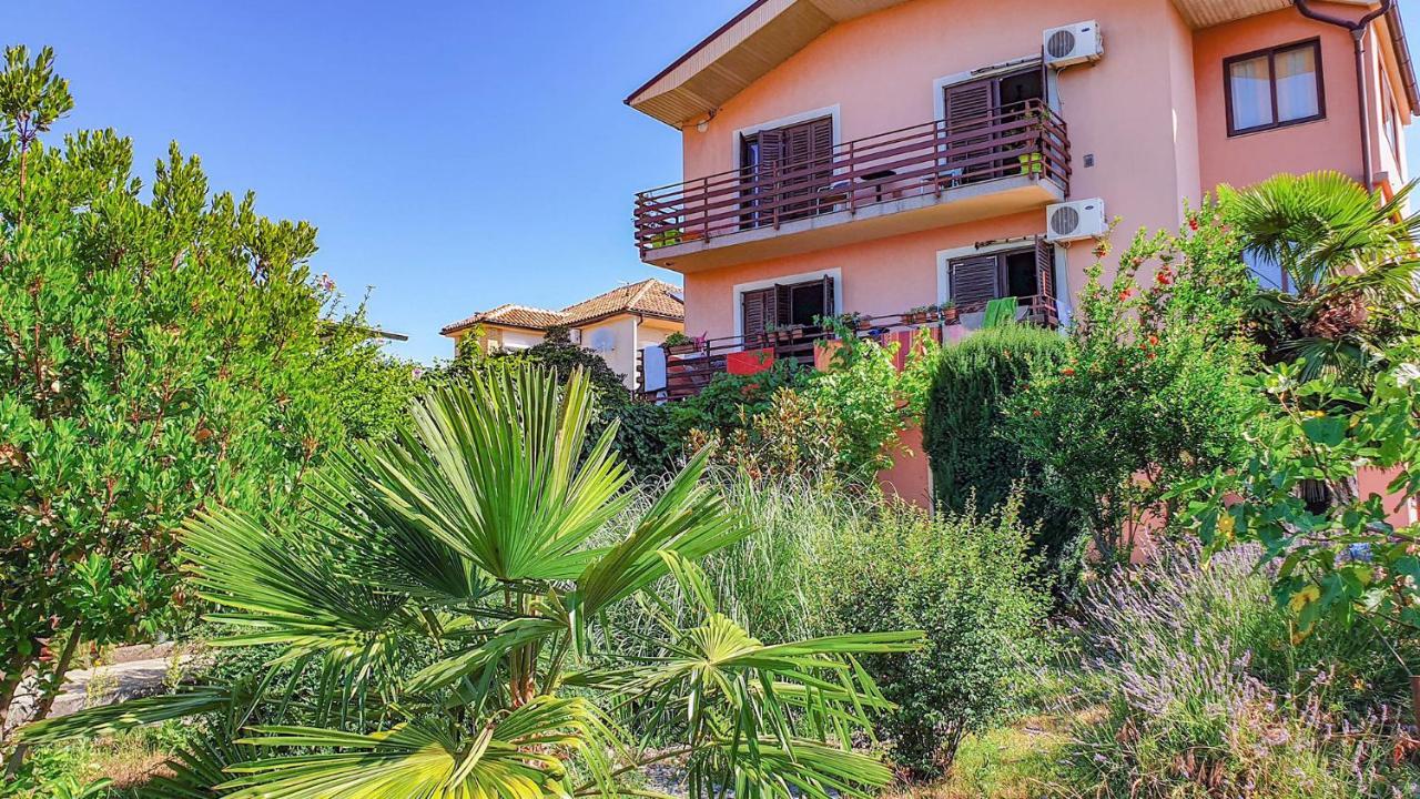 Apartments Marinici Rijeka - With Private Parking Екстер'єр фото