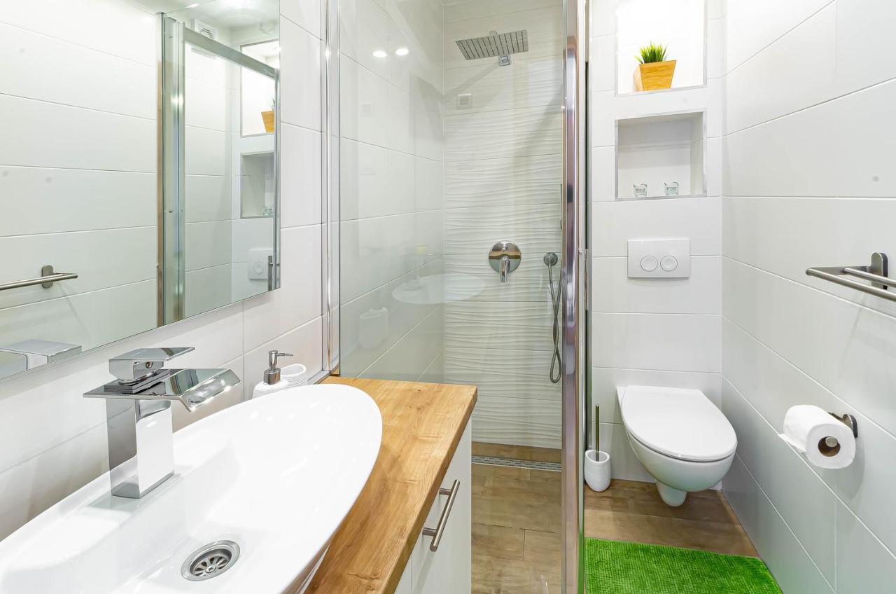Apartments Marinici Rijeka - With Private Parking Екстер'єр фото